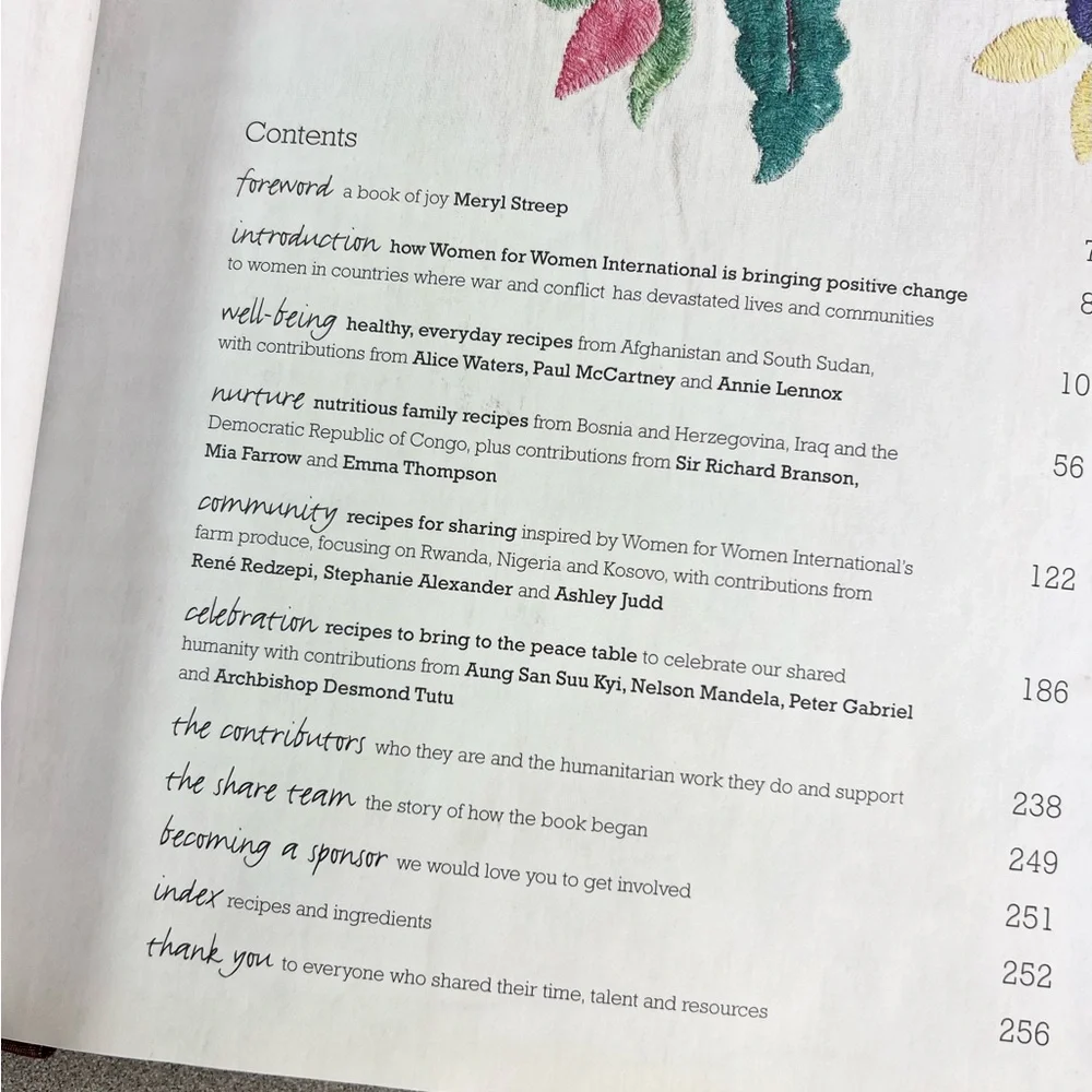 Share: The Cookbook That Celebrates Our Common Humanity Foreword by Meryl Streep